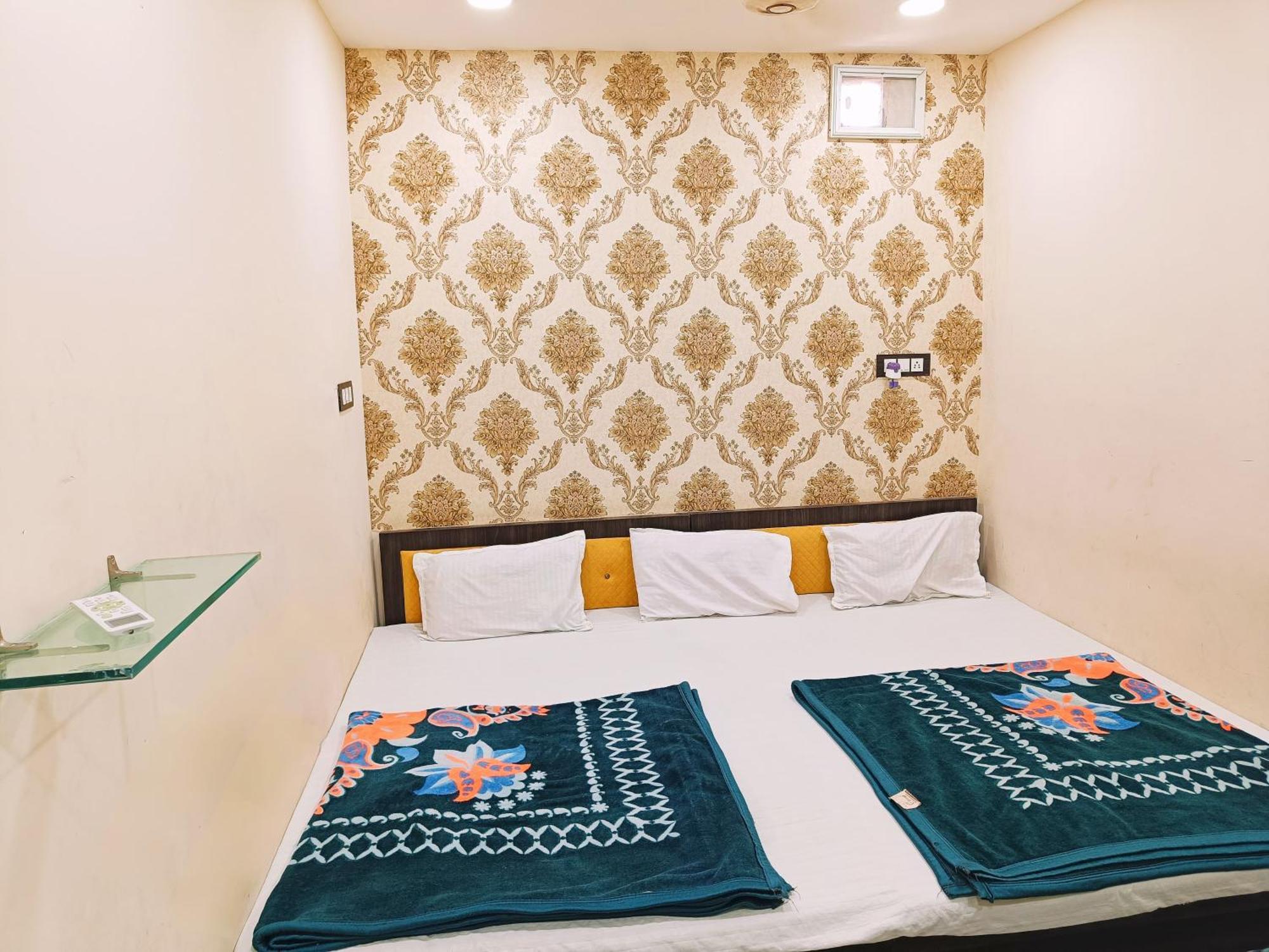 Hotel S Tower ウッジャイン エクステリア 写真